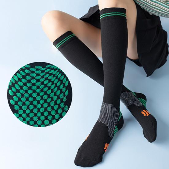 

1 пара Эргономичный дизайн Компрессионные чулки Износостойкие Мода Женщины Мужчины Высокие Носки Спорт для фитнеса Поглощение пота