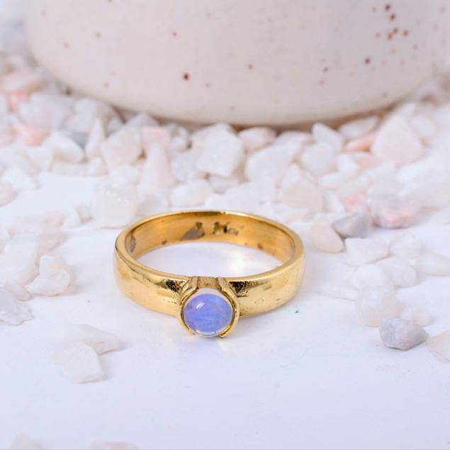 

Moonstone Brass Solitaire Ring, Simple Etched Band, Dainty Stacking Jewelry, Boho Minimalist Gemstone Ring, Unisex Gold Tone Gift 3 золотий