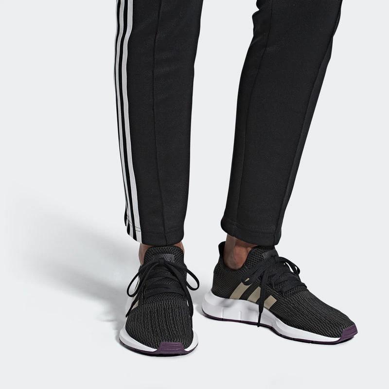 Women's Sneakers Adidas Wmns Swift Run'Ash Pearl S18'