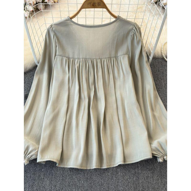 French Style Retro Pleated V Neck Puff Sleeve Shirt Female 2024 Autumn New Arrival Ruffles Slim Looking Belly-Covering Coat