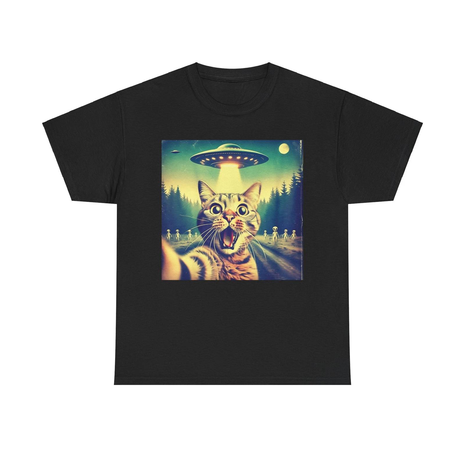 Funny Cat Selfie UFO Alien Hilarious Sci-Fi Graphic Cat Fun T-Shirt 3XL