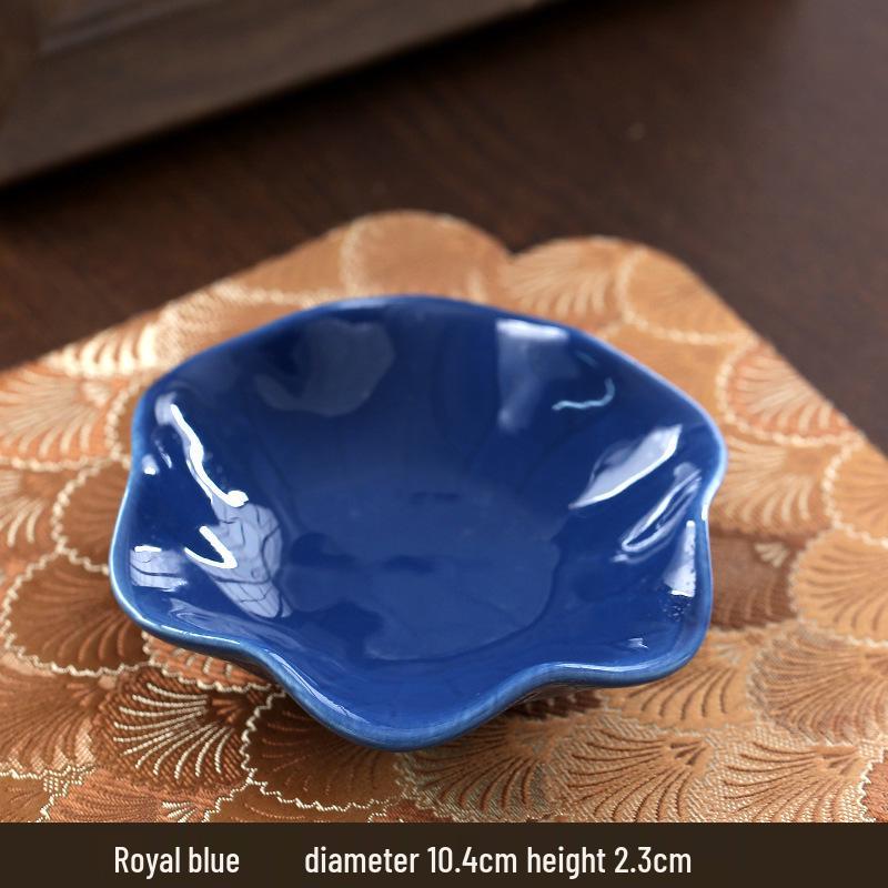 Retro Japanese Ceramic Dipping Dish for Home Decor, Snacks, Sushi, and Seasoning.
