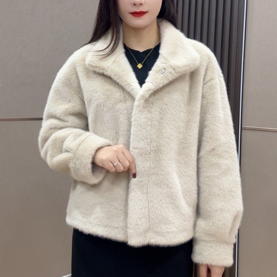 Short Fashion Stand Up Collar Leopard Print Fur Coat for Women In Winter Warm and Loose