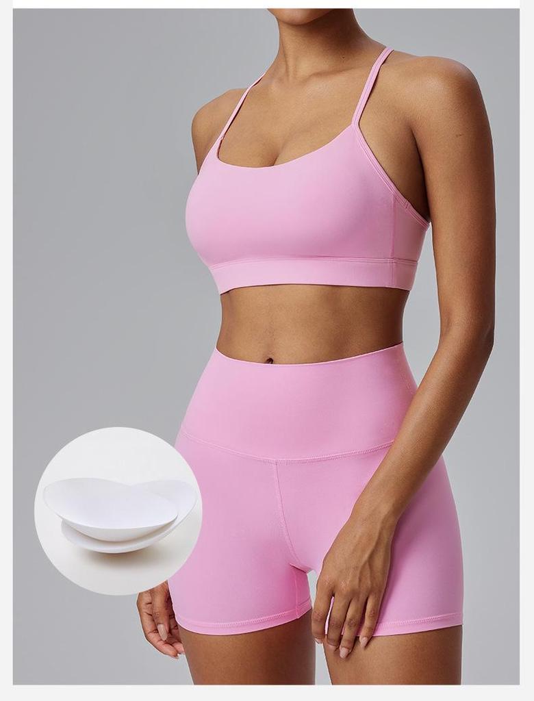 Plus Size Yoga Set: Beautiful Back, High Waist Shorts, Quick Dry Fitness Outfit