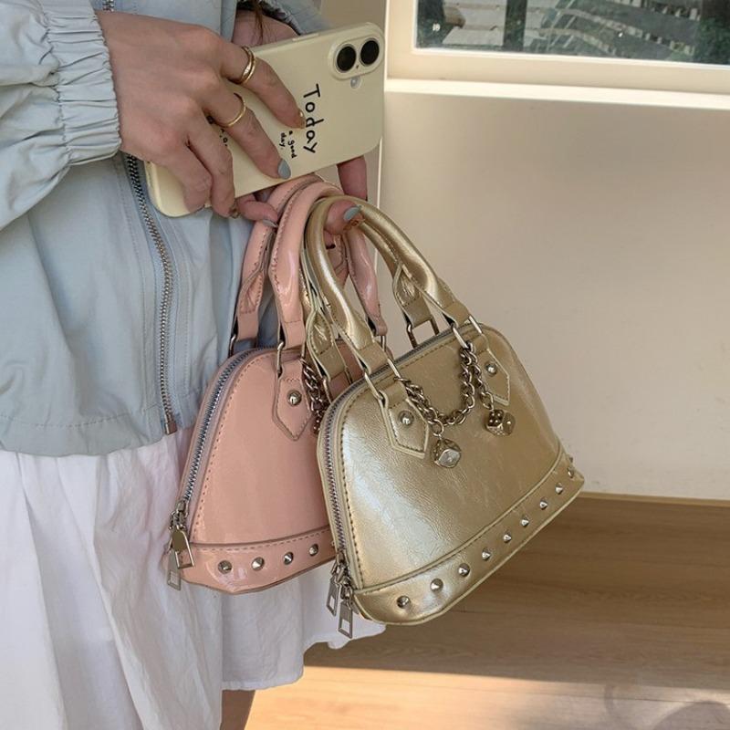 Torba na muszlę Torba crossbody na ramię Modna i stylowa Rękawiczka z nitami
