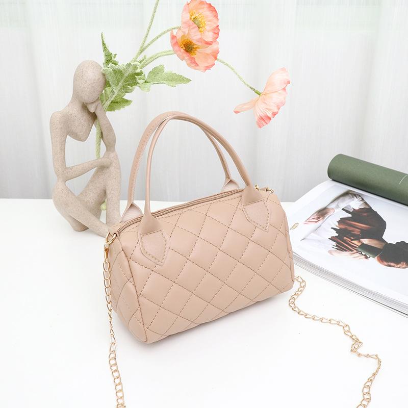 Trend embroidered rhombus chain portable cylinder bag casual versatile women's bag, one piece