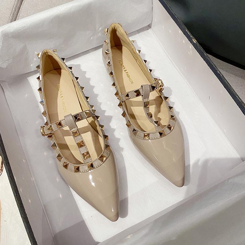 One Pedal Wedding Shoes Women's Models Are Not Tired of Feet 2025 Autumn Rivets Two Wear Casual Shoes Soft-soled Leather Flat-soled Single Shoes Women