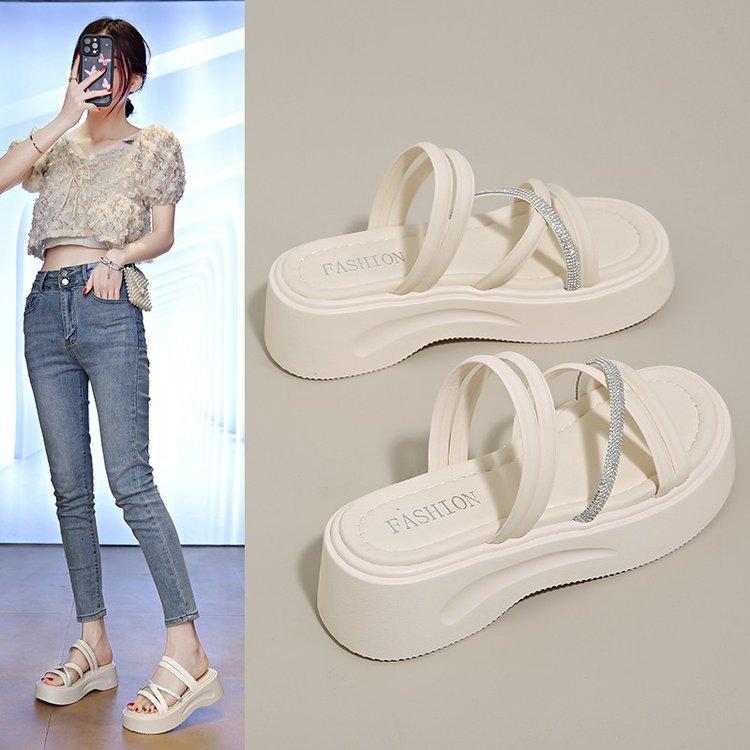 2025 summer new Korean version open-toe fashion outer wear thick-soled heightening women's cool slippers tide rhinestone platform sandals women