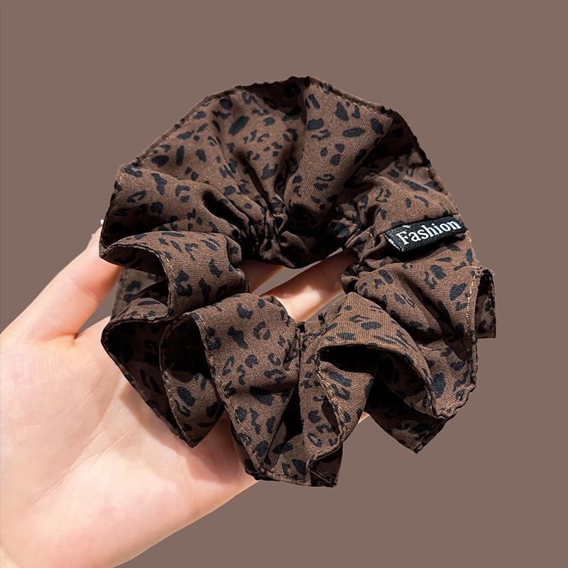 Korean Retro Leopard Print Scrunchie for Women - Fashionable 2025 Hair Tie Rubber Band Accessory