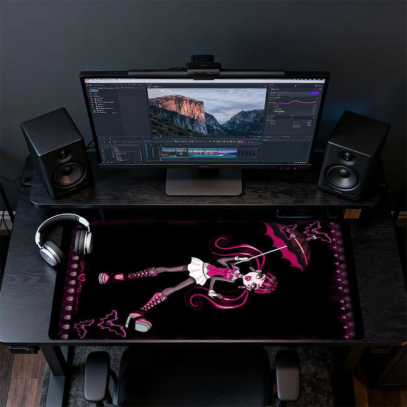 Draculaura black Mouse Pad, Large Gaming Desk Mat, Non-slip XXL Mousepad for Laptop & Tablet, Mini PC Playmat with Stitched Edges