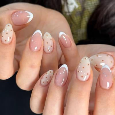 Ongle en amande très populaire, nail art à pois, pièce d'ongle blanche française simple et portable, faux ongle