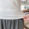 Women's Slim Fit Fleece-Lined T-Shirt: Warm, Fashionable, Round Neck, Long Sleeve, Waist-Cinching Base Layer for Autumn and Winter.