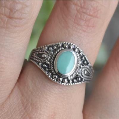 Lujoso Anillo Retro Nuevo Grabado en Plata Tailandesa, Hermosa Joyería Étnica Goteando para Mujer Europea