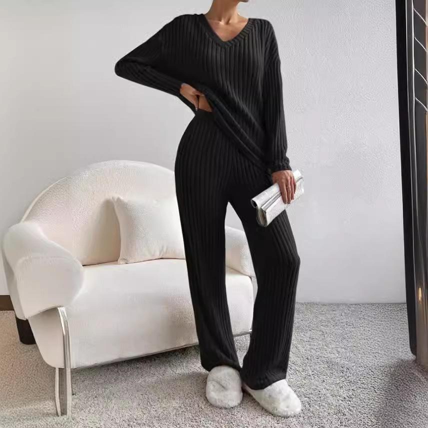Europe, America, Autumn and Winter New Two-piece Fashion Casual Straight-leg Pants Temperament Loose V-neck Pit Strip Knitted Suit