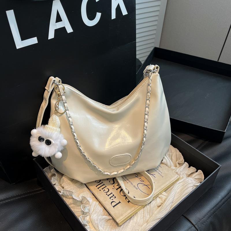 Casual Student Soft Surface Large-capacity Bag Women's 2025 New Summer Work Commuter Bag Fashionable Shoulder Messenger Bag