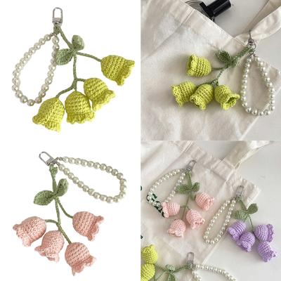 Auffälliger Schlüsselanhänger mit gehäkelter Blume, handgefertigt, gestrickt, Blumenmuster, Taschenanhänger, Perlenanhänger, Schmuck für Schlüssel und Rucksäcke