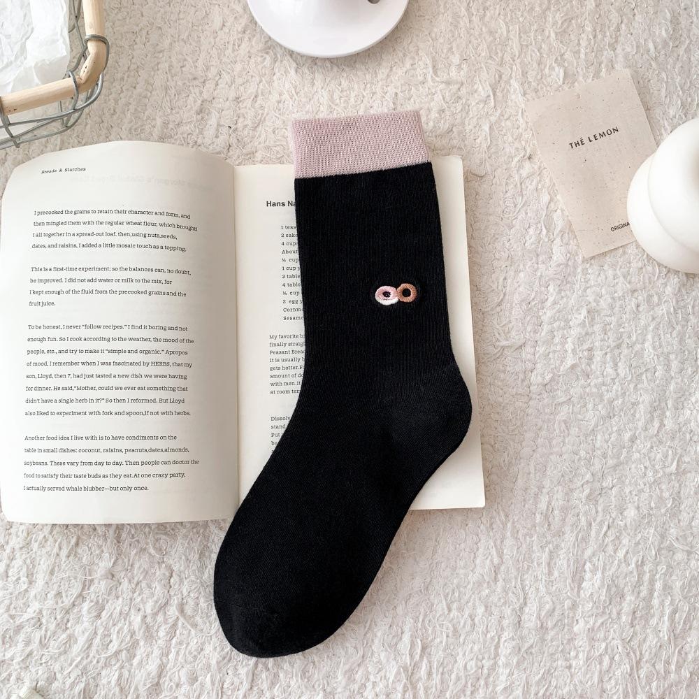 Color-Blocking Cartoon Bestickte Socken für Damen, Mid-Calf Socken, Niedliche Kleine Tiere, Color-Blocking, Trendige und Personalisierte Nahtlose Baumwollsocken