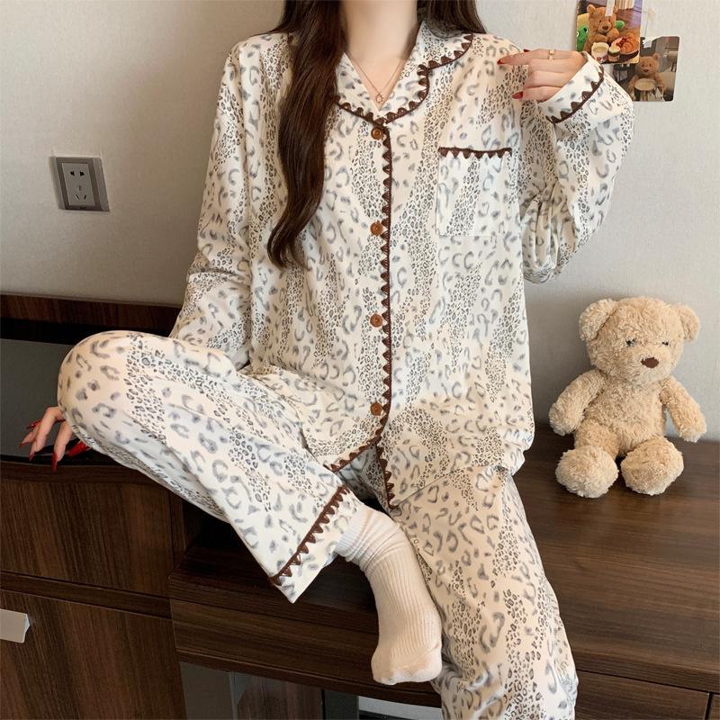 Roter gepunkteter Pyjama Damen High-End Frühling und Herbst Cartoon Muschel bestickter Rand Langarm Loungewear Set