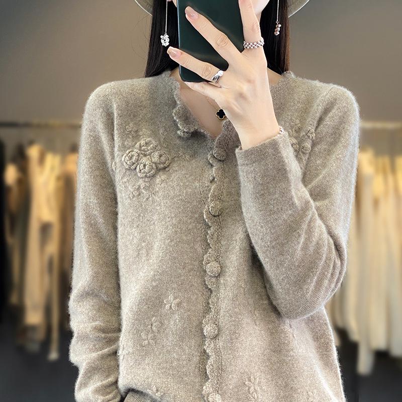 Women's 100% Pure Wool Embroidered Cardigan - Soft, Loose, Solid Color Knit Sweater for Autumn and Winter.