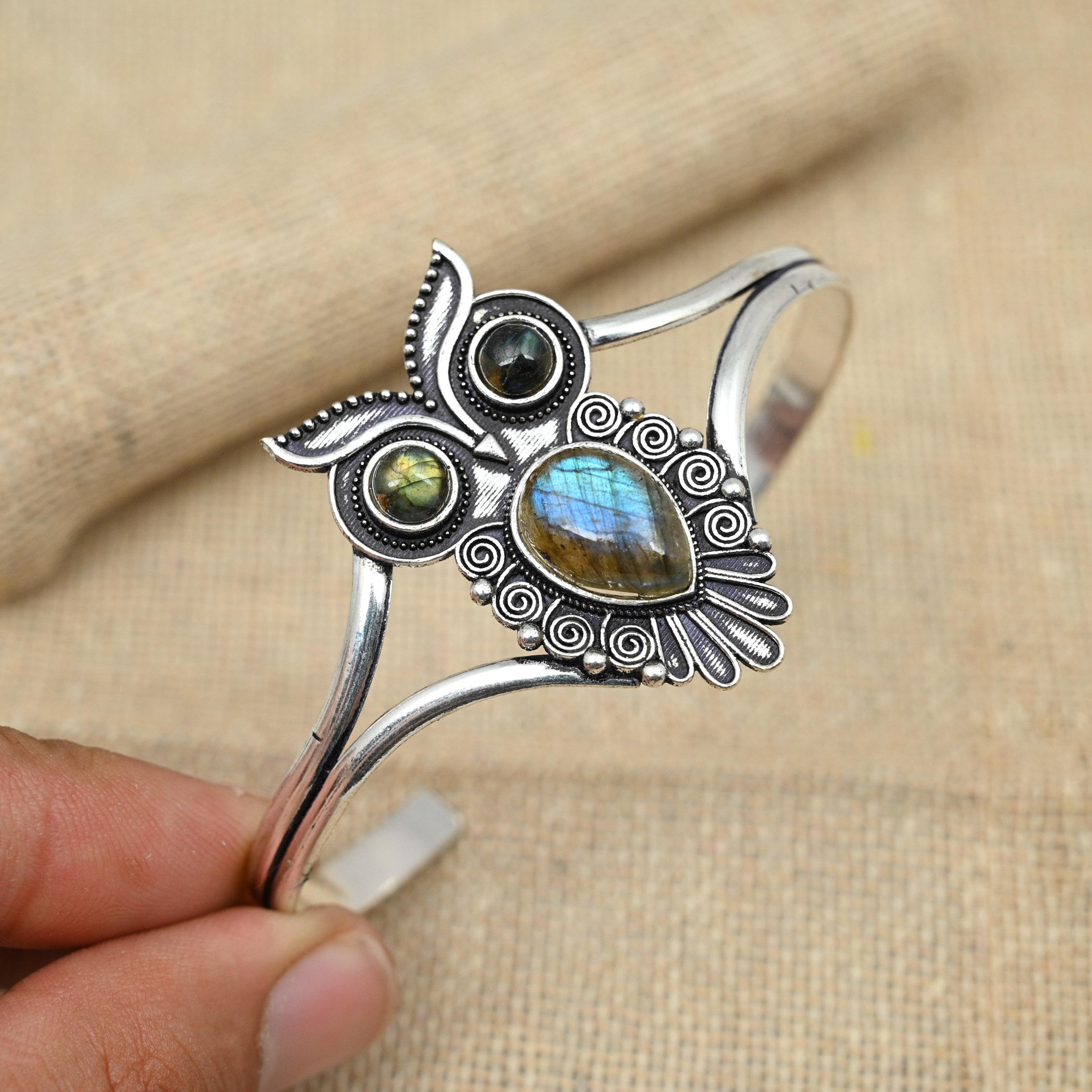 

Лабрадорит Драгоценный камень 925 Твердые серебряные украшения Замечательные манжеты Ювелирные изделия Браслет Регулируемый 8 Inches синий