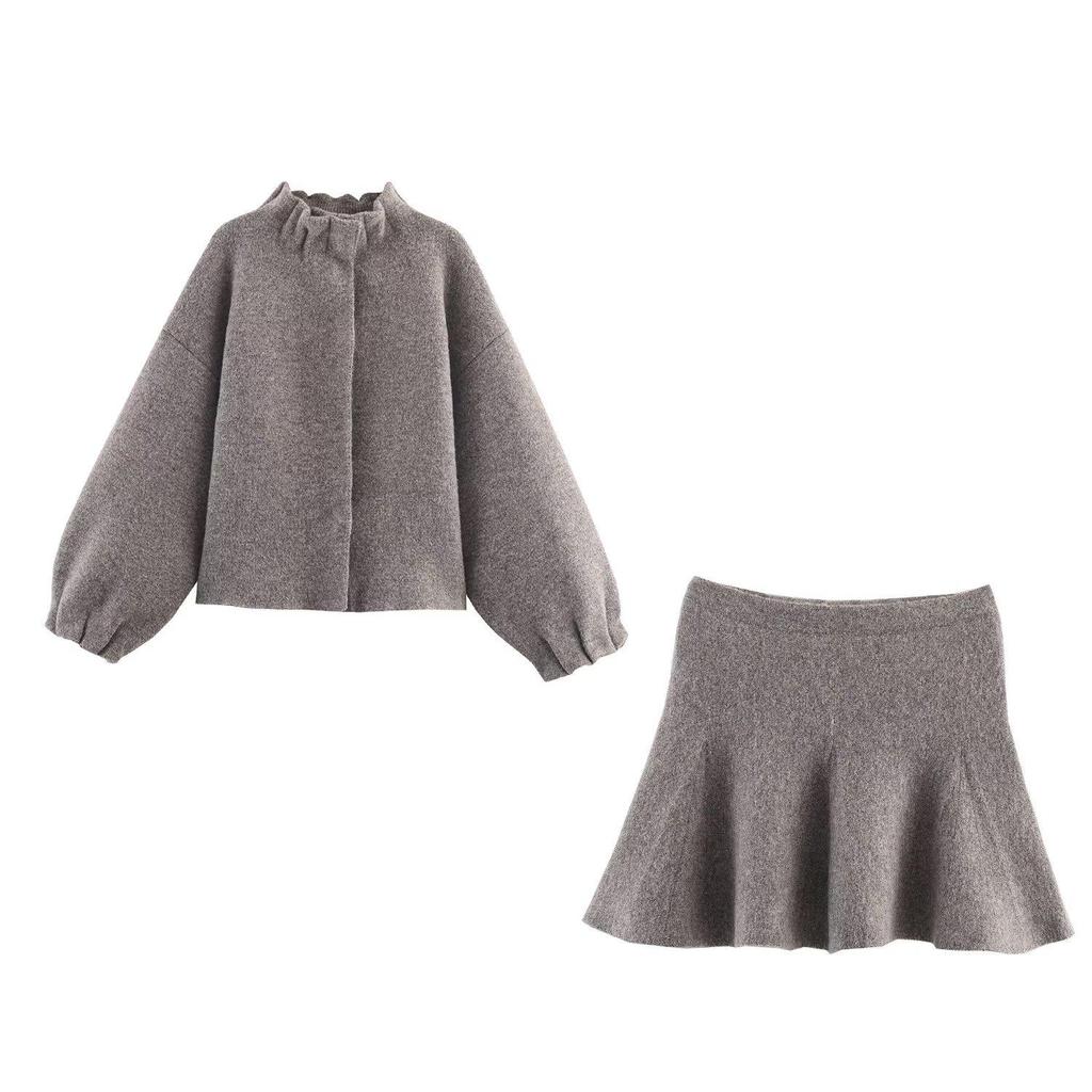 Grey Ribbed Lace-Trim Knit Jacket & High-Waisted Skirt - Women's Autumn/Winter European & American Style