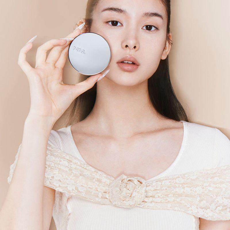 

Layered Matte Fit Cushion 21Y