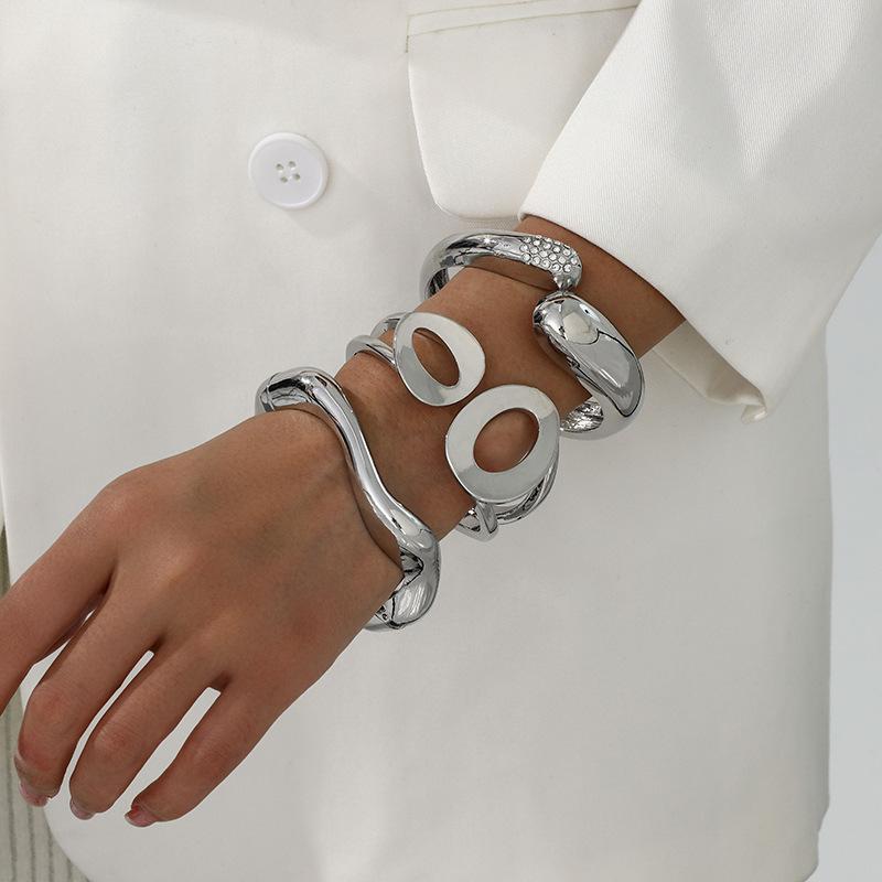 Metal Texture Smooth Water Drop Hug Bracelet Trend Spring Open Bracelet Jewelry