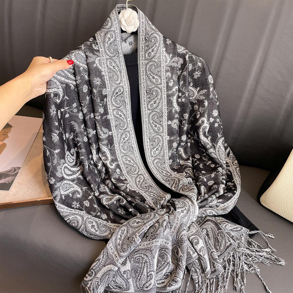 Luxury Tassel Blanket Design Thick Jacquard Pashmina Hijab Winter Warm Shawl Wrap Cashmere Scarf Women Neckerchief Poncho Stoles