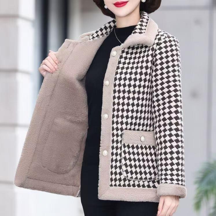 Mom's Stylish Fleece-Lined Thickened Jacket 2025: Autumn/Winter Slimming Cotton Coat for Middle-Aged Women