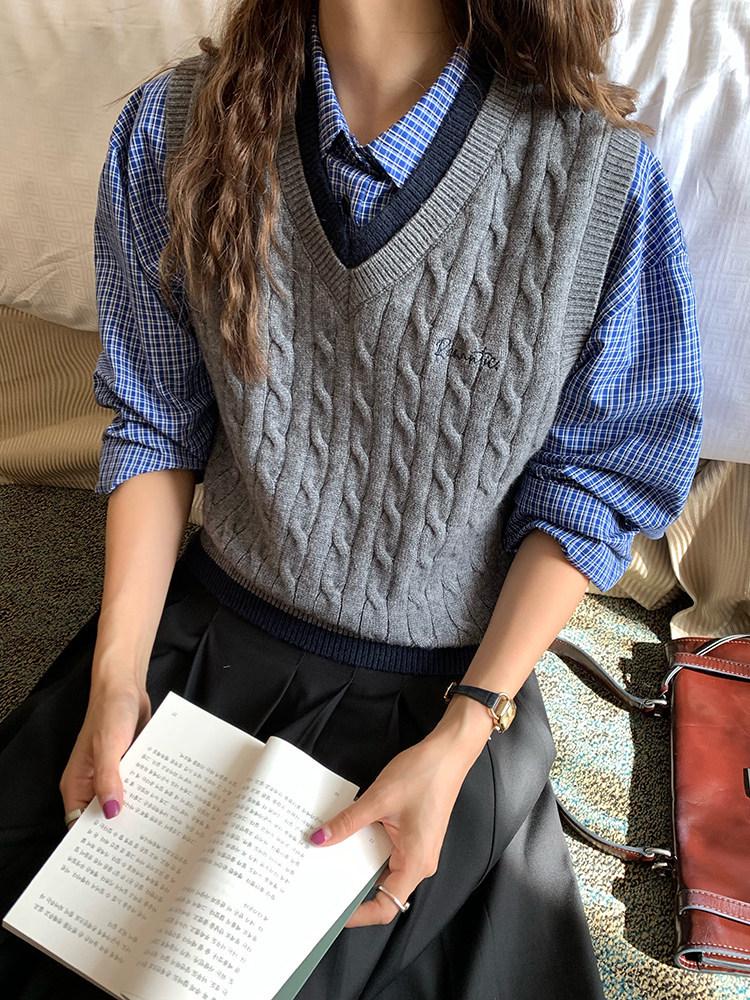 Korean Retro V-Neck Knit Vest & Plaid Shirt Two-Piece Set Large