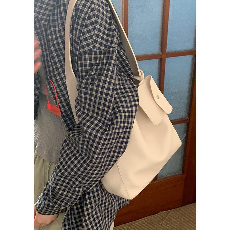 

Повседневная большая сумка-подмышка женская новая простая сумка-ведро широкий плечевой ремень сумка на плечо