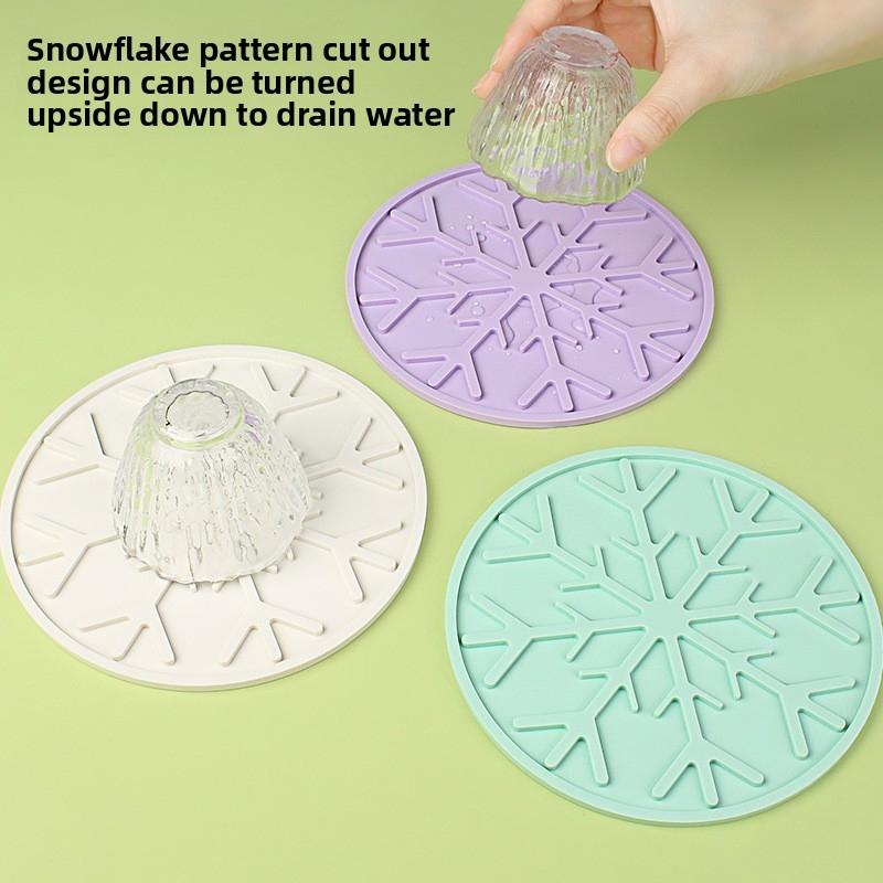 Double Sided Heat Resistant Table Mat Snowflake Shape Christmas Decorative Placemat Non-slip Kitchen Dining Pad for Food Safety