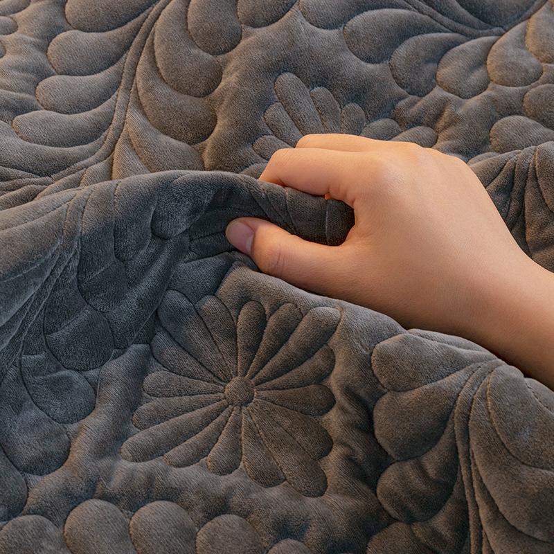 Simple New Milk Fleece Sofa Cushion Winter Plush Thickened Warm Non-Slip Seat Cushion Leather Sofa Cover Cloth Towel