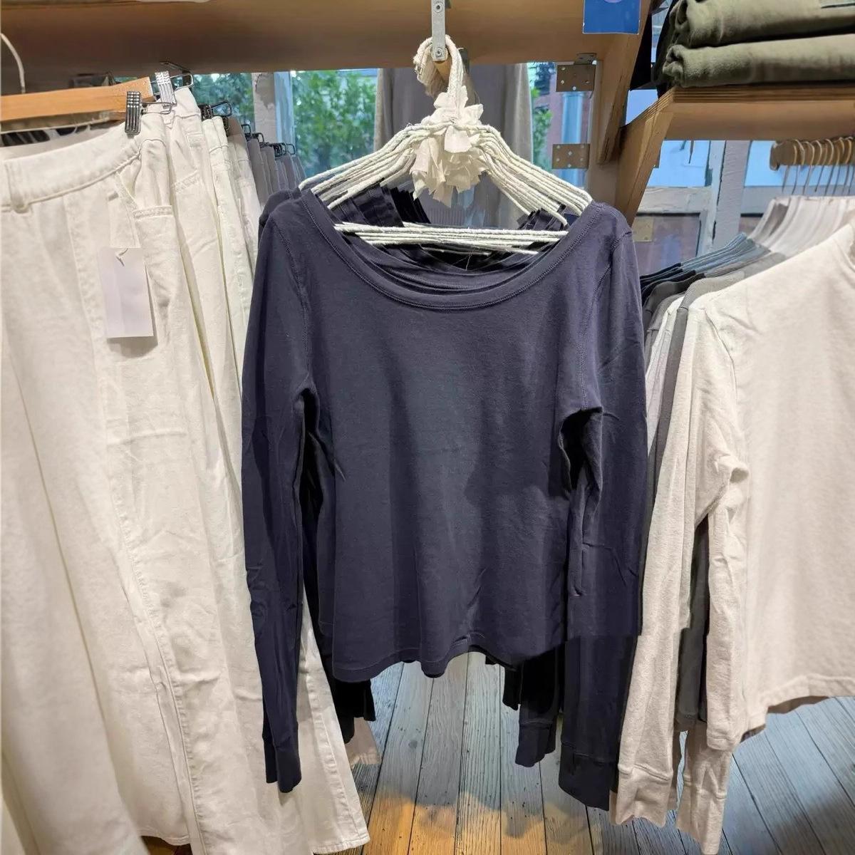 

BM Style Retro Navy Blue Slim-Fit Long-Sleeve Women s T-Shirt One Size темно-синього кольору