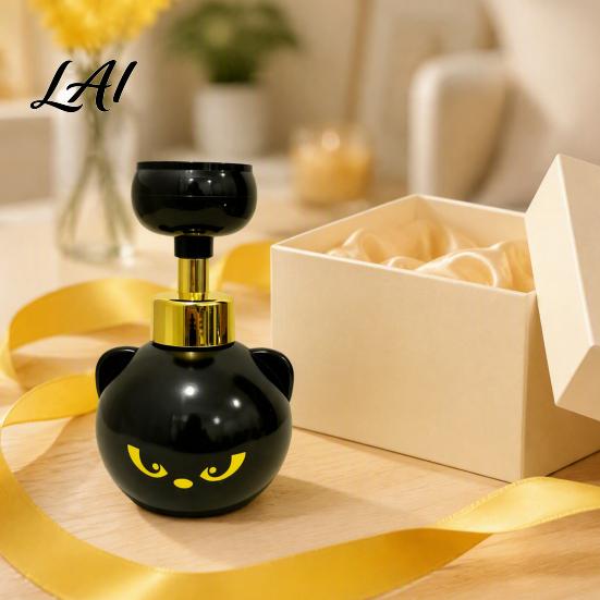 Cute Cat Paw Soap Dispenser Foam Dispenser Refillable Foaming Hand Pump Durable Bottle for Bathroom Countertop Reusable Container Kids Washing