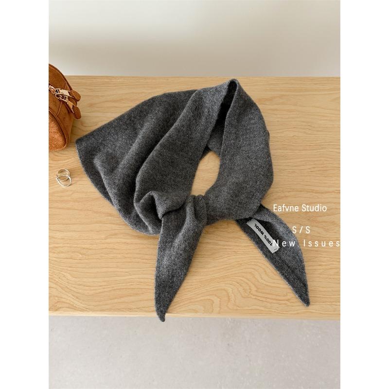 All Wool Knitted Triangular Scarf A Solid Color Versatile Shawl for Autumn and Winter  A Warm Shoulder Shield