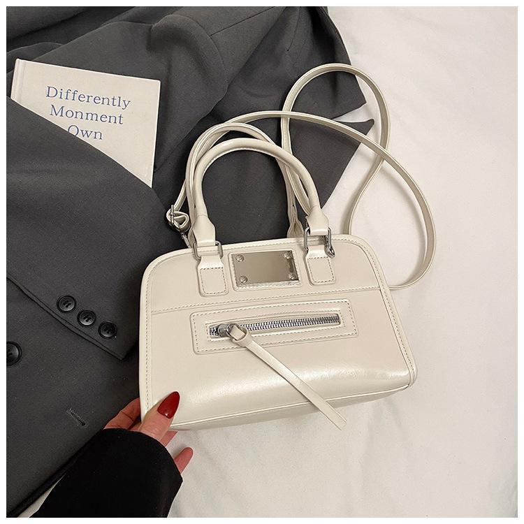 

Handbag Women s 2025 New Spring and Summer Korean Niche Design Shoulder Bag Fashion Versatile Commuter Messenger Bag