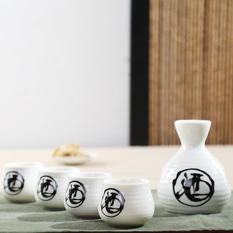 Japanese Style Sake Set Creative Ceramic Wine Set One Pot Four Cups Soju Bottle Cup for Restaurant Household Bar Accessories New