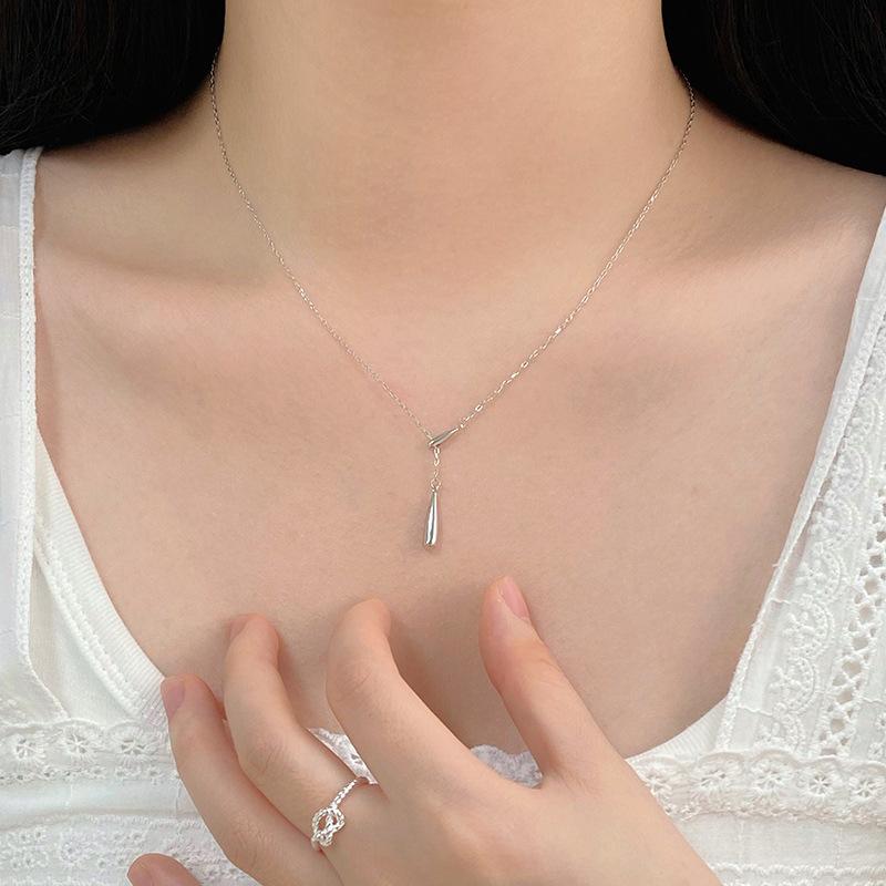 Water Drop Necklace for Women's New Light Luxury Niche Design Necklace Simple and Cold Style