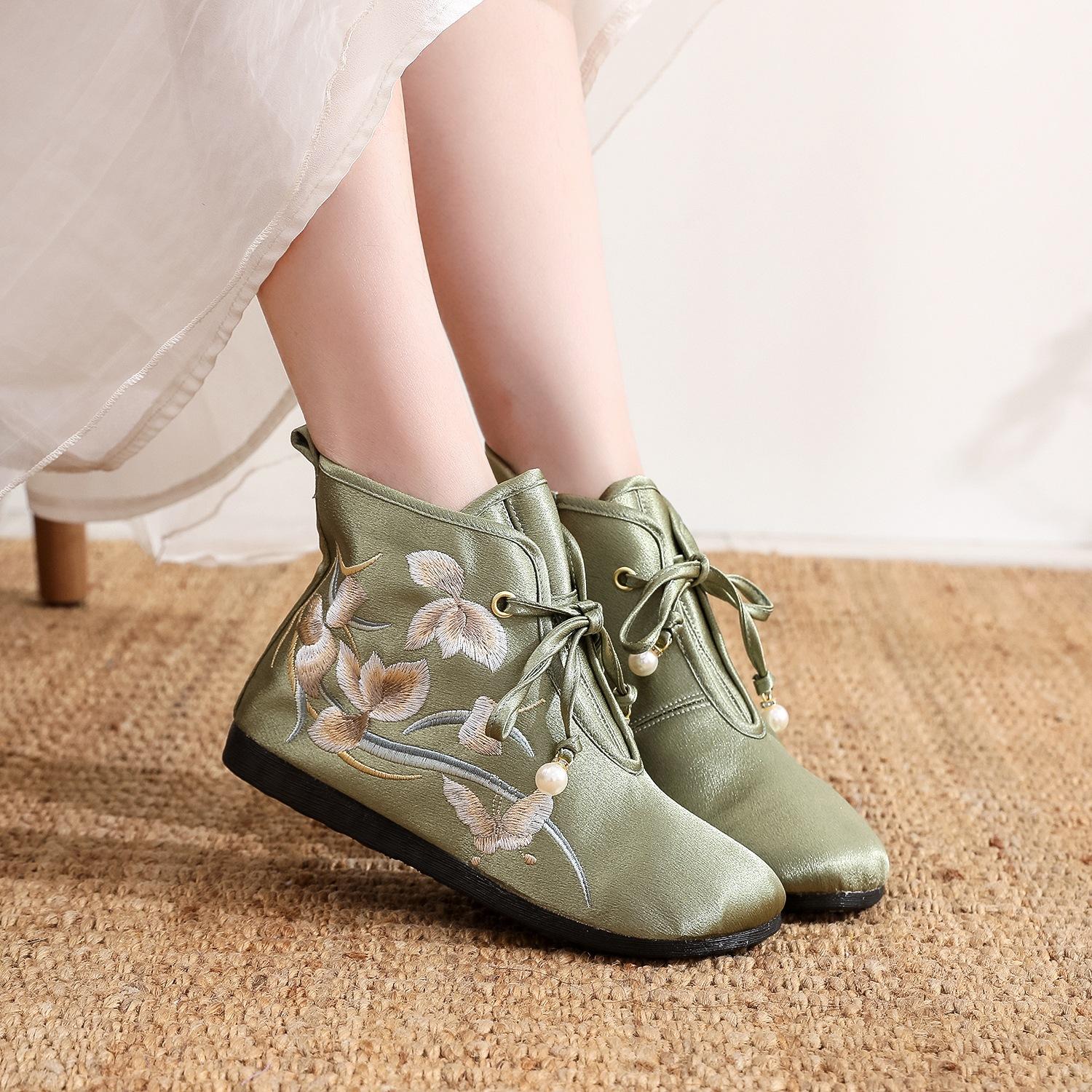 

[Осенние листья] Осенние вышитые сапоги Старая Пекинская вышивка Женские туфли на каблуке с уклоном внутрь, увеличивающие высоту, женские туфли на высоком каблуке в этническом стиле, ткань 39