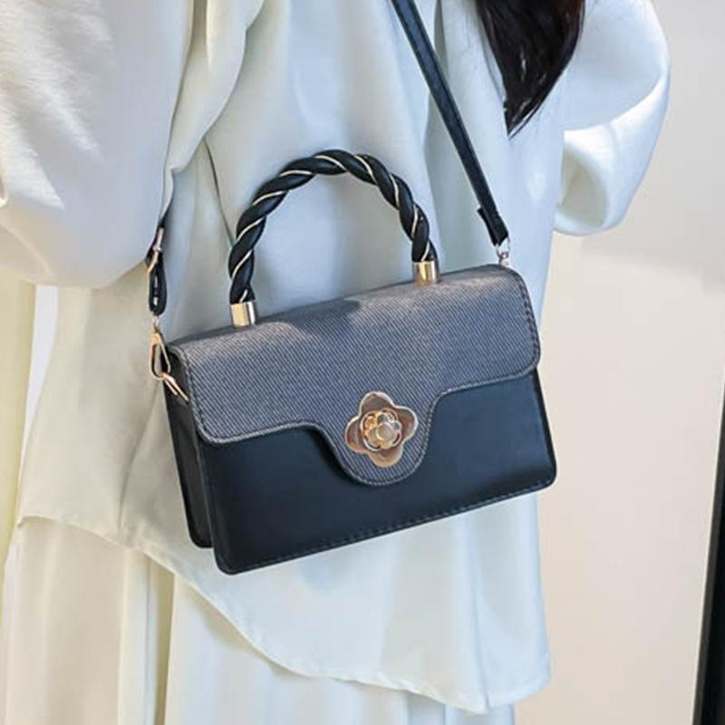 Popular small bag women 2025 new fashion retro messenger bag matte portable small square bag