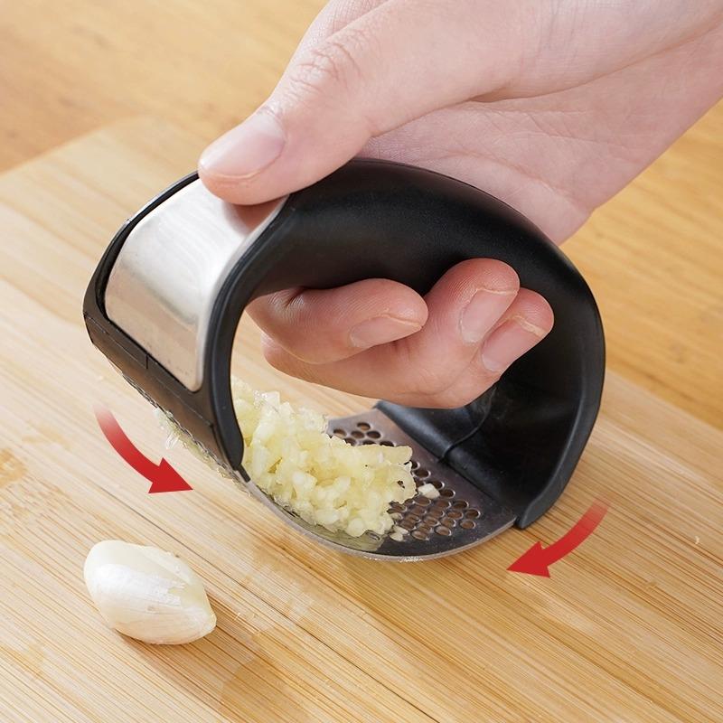 Stainless Steel Garlic Press Manual Mashing Garlic Kitchen Multifunctional Household Garlic Press Garlic Squeeze Garlic Powder Tool