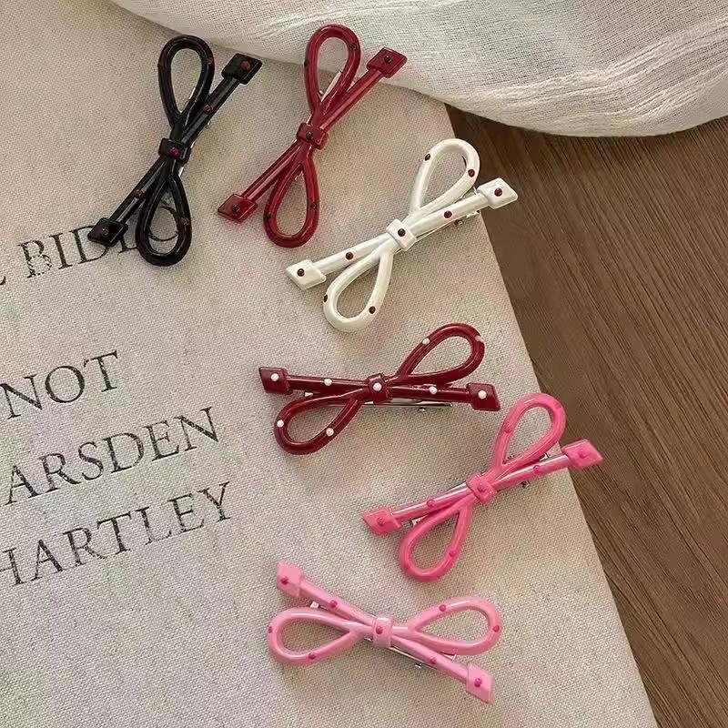 Pink Polka Dot Bowknot Hair Clip - Sweet Duckbill Accessory for Women & Girls