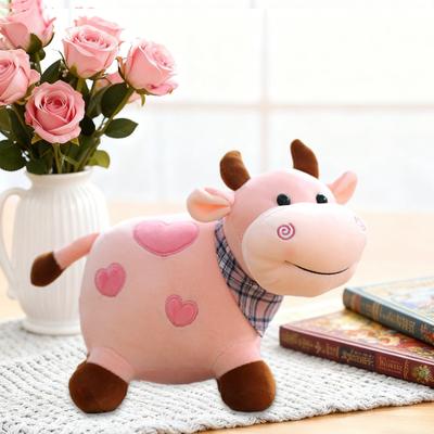 Plyšová krava v ľahu so šatkou, farebnými škvrnami, mäkké plyšové zvieratko, darček na svadobnú oslavu a dekorácia do domácnosti