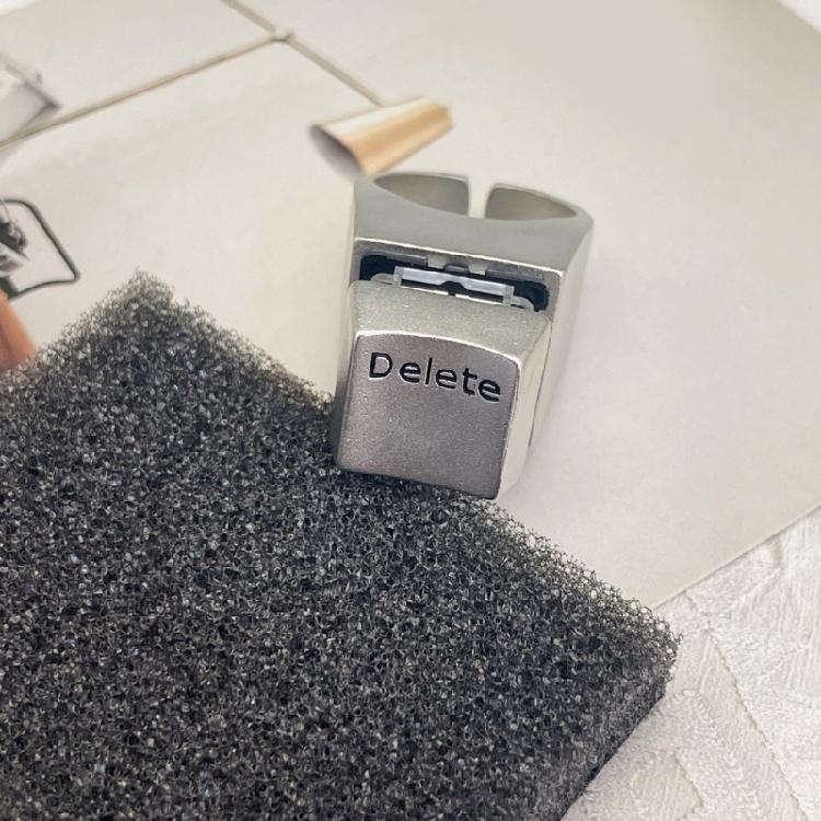 Modern Deletes Key Rings in Sturdy Alloy Materials Jewelry Accessory for Creative People Daily Use Stylish Outfits