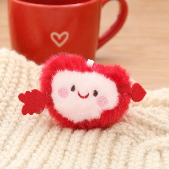 Cute Arrow Through Heart Plush Keychain, Small Love Heart Stuffed Animal Pendant, Soft Key Ring Charm for Bag Backpack Purse, Funny