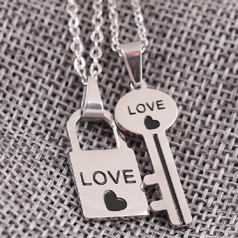 Qixi Festival Valentine's Day Couple Love Lock Key Pendant Necklace