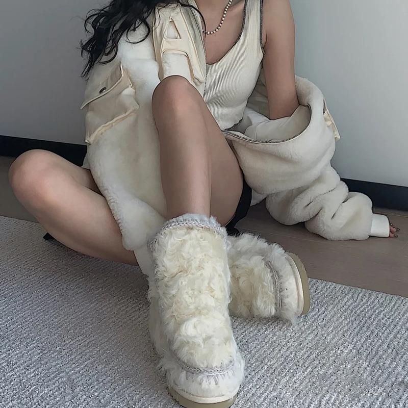 [Sheepskin and fur integrated white thick-soled snow boots for women's winter velvet thermal cotton wool shoes are versatile