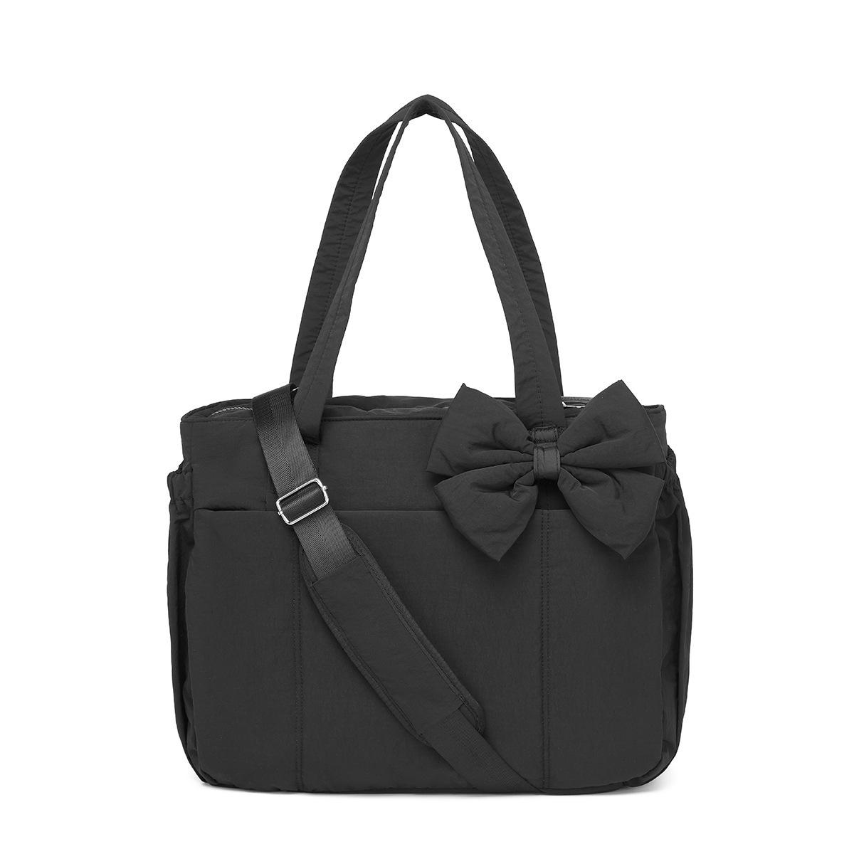 

Versatile Casual Crossbody Sports Bag – Large Capacity Travel Tote with Bow Detail чорний
