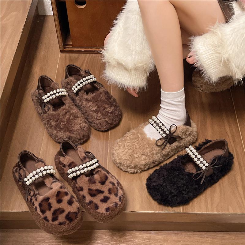 Korean version of leopard print cotton shoes, fluffy shoes for women in autumn and winter 2025, new models for outer wear, velvet to keep warm, and a